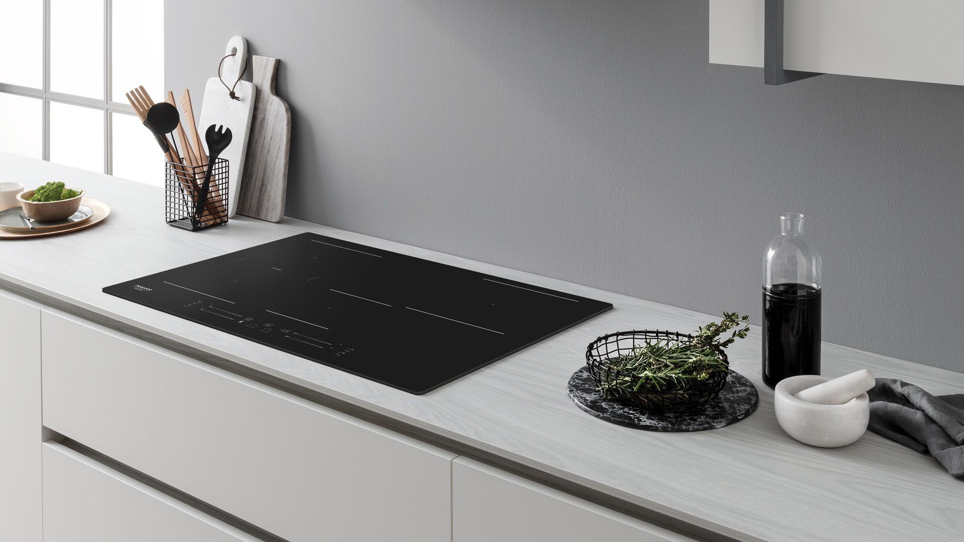 Try a new way of cooking with the active induction hobs by Hotpoint